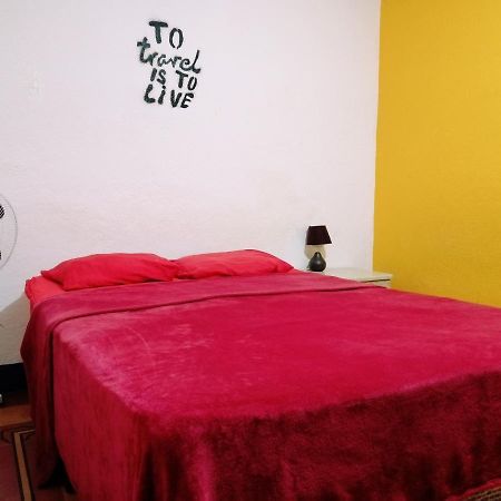 4 Grados Hostel Guatemala City Ngoại thất bức ảnh