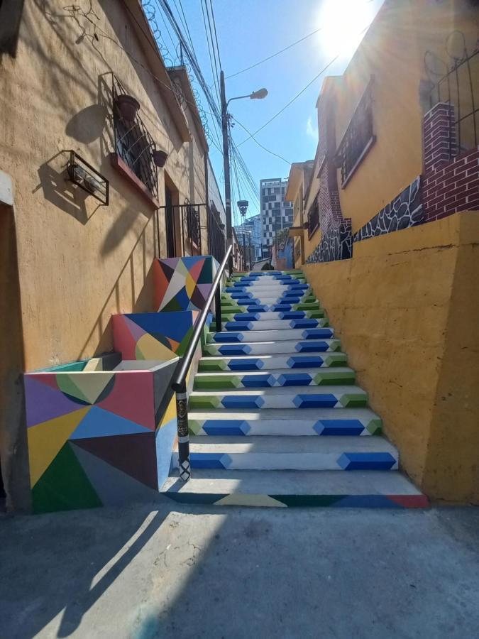 4 Grados Hostel Guatemala City Ngoại thất bức ảnh